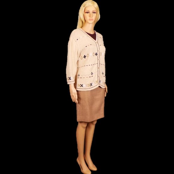 CHRISTOPHER & BANKS size L Jrs. beige (mostly) hand-embroidered cardigan sweater - Picture 3 of 16